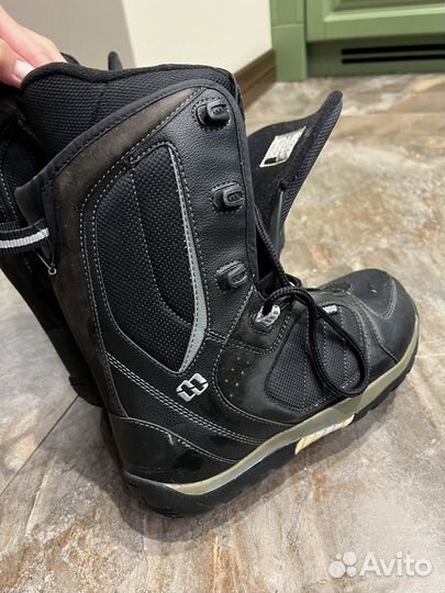 Сноубордические ботинки 38