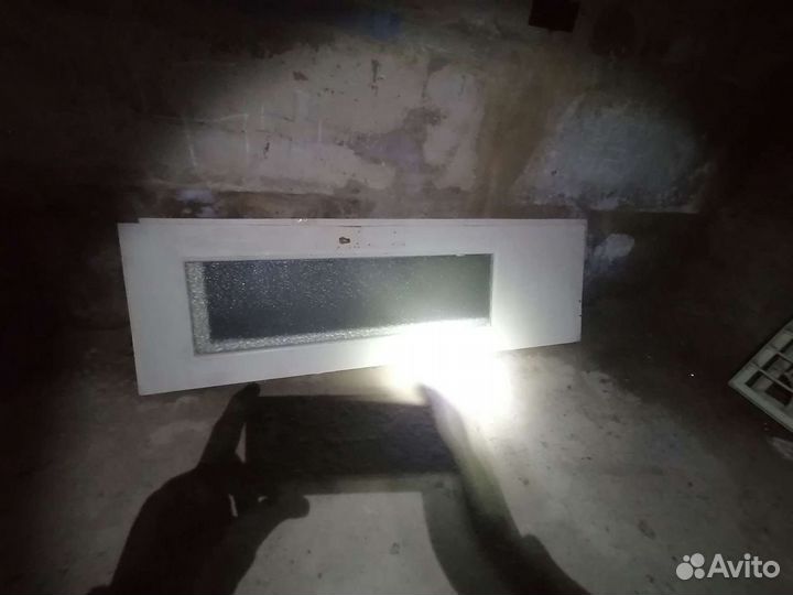 Деревянные двери со стеклом