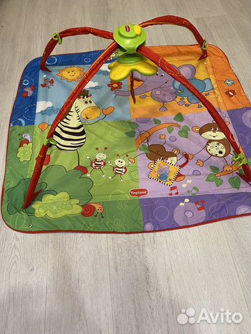 Развивающий коврик tiny love разноцветное сафари