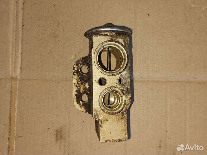 Поло, Рапид Клапан трв кондиционера 6Q0820679F