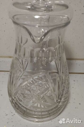Хрустальный кувшин с крышкой