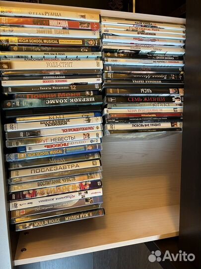 Коллекция Blu-ray и DVD дисков