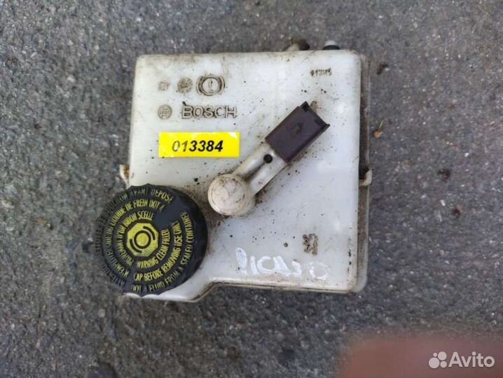 Бачок тормозной жидкости Citroen Xsara Picasso 020