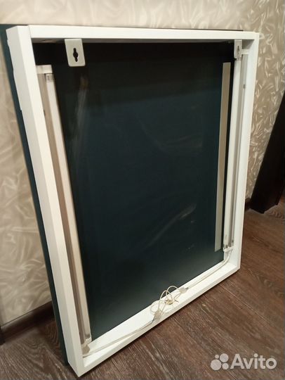 Зеркало с подсветкой для ванной