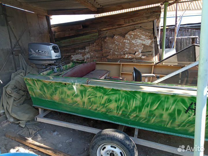 Моторная лодка