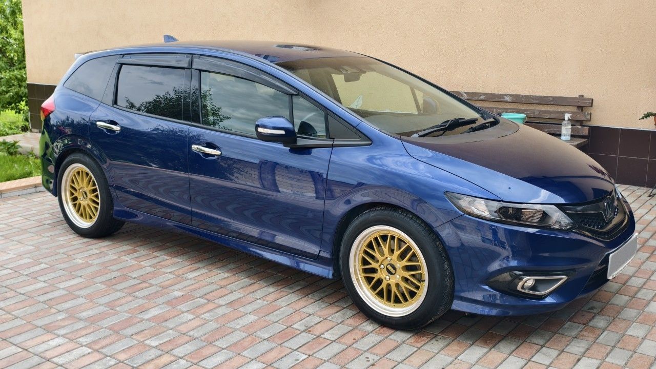 Honda Jade