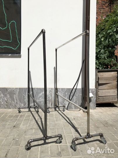 Рейл для одежды