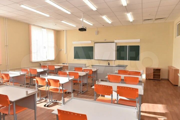 2-к. квартира, 50,2 м², 1/17 эт.