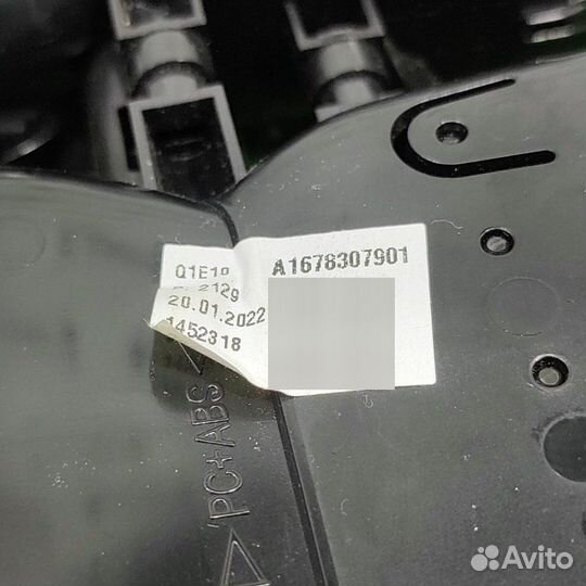 Воздуховод салона передний правый Mercedes-Benz