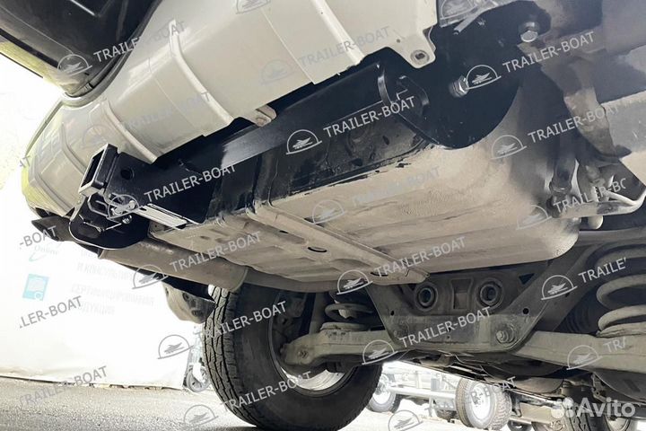 Фаркоп Mitsubishi Pajero III 2000-2006, под квадрат, 49188