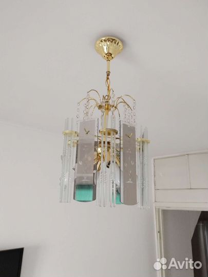 Люстра потолочная 4-рожковая