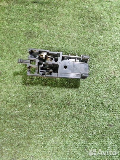 Ручка двери внутренняя задняя левая Toyota Corolla