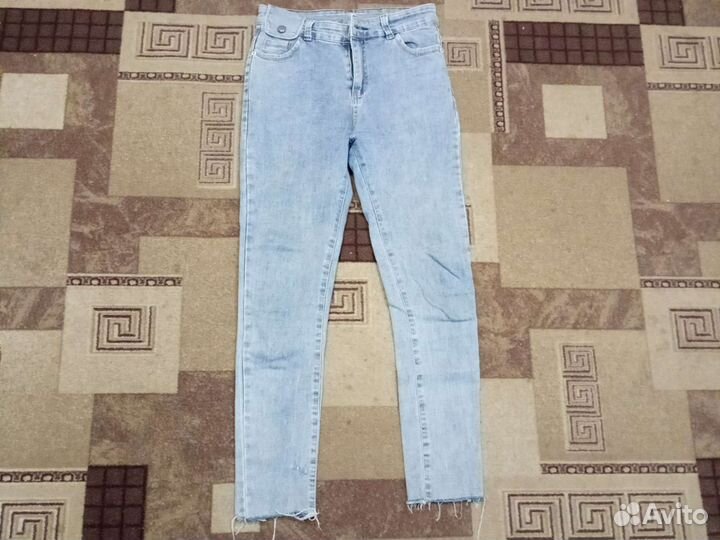 Джинсы женские