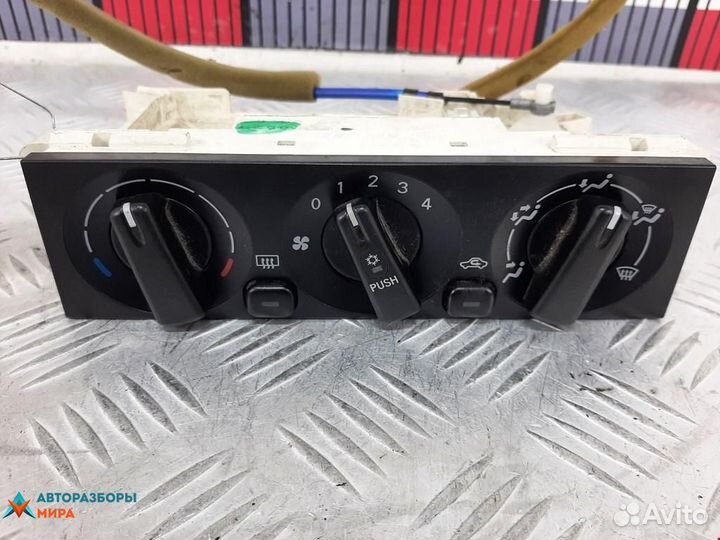 Блок управления печки / климат-контроля Mitsubishi