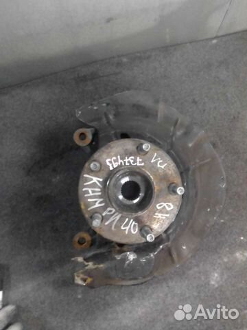 Кулак передний левый Toyota Camry 40