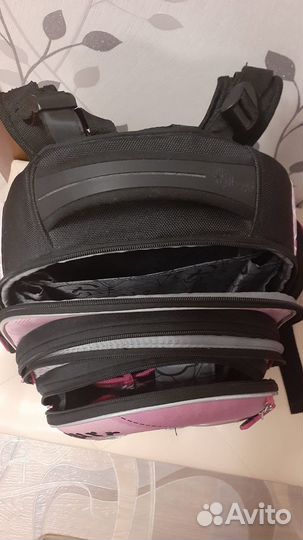 Продаю Рюкзак школьный для девочки, 1-5 классы