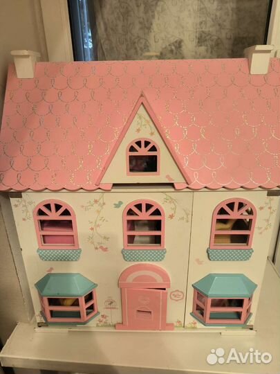 Домик кукольный