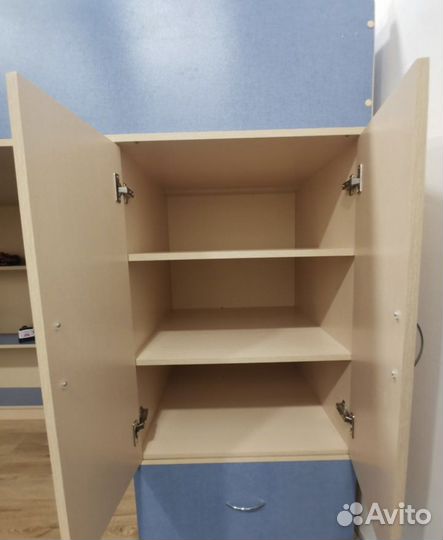 Детская кроватка со шкафчикои