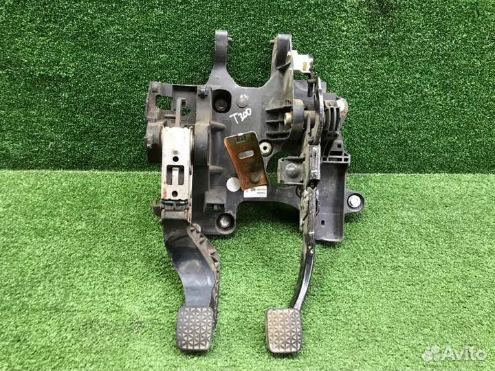 Педальный узел Chevrolet Aveo 2 T300 2012
