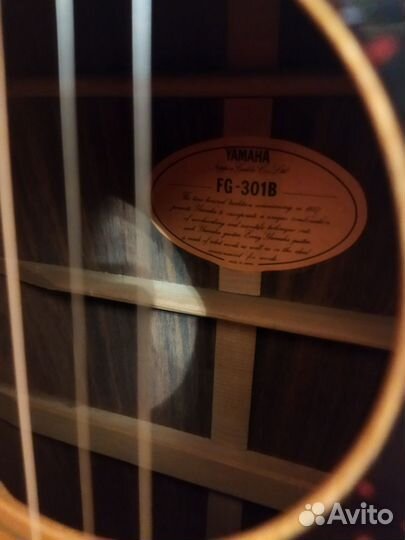 Электроакустическая гитара yamaha 301b