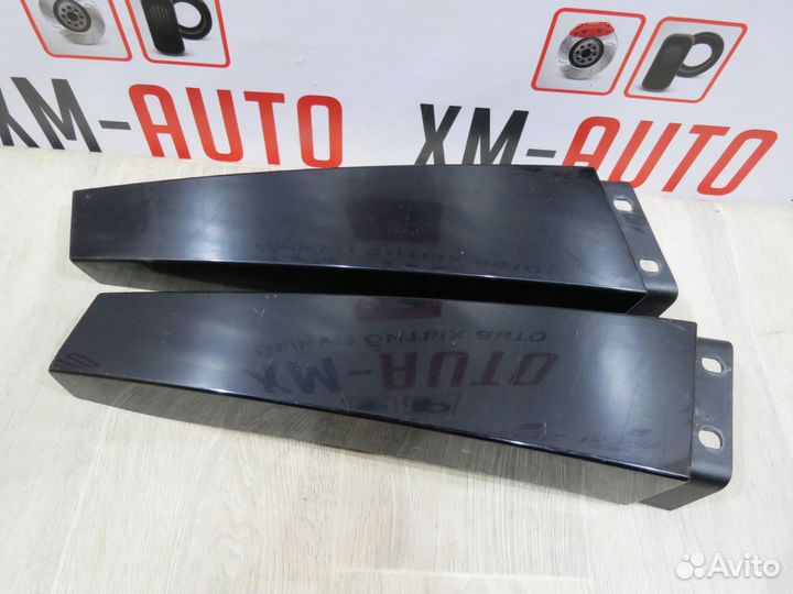 Накладка стойки Skoda Rapid