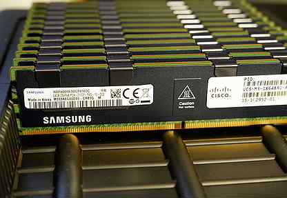 64Gb Серверная память DDR4 Samsung 2133P REG ECC