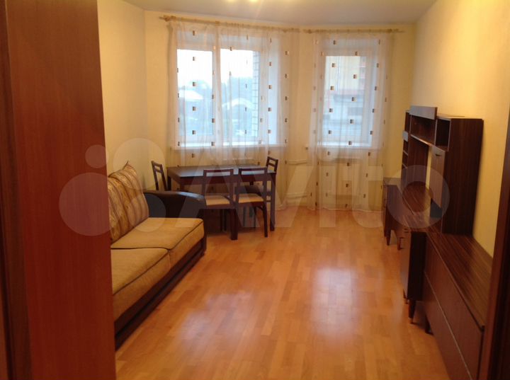 1-к. квартира, 42 м², 2/9 эт.