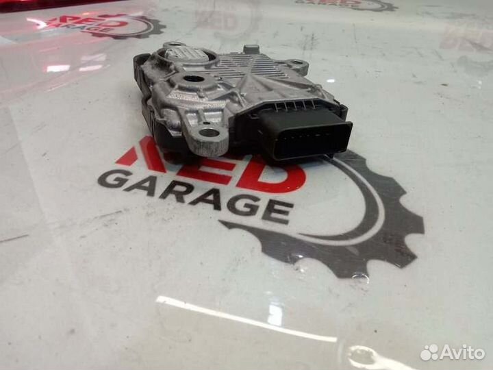 Селектор АКПП Bmw X1 F48(LDA-HT20) B47C20A 2017