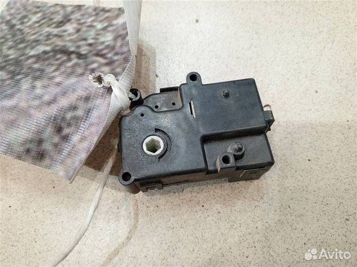 Моторчик заслонки отопителя Mitsubishi Pajero iO