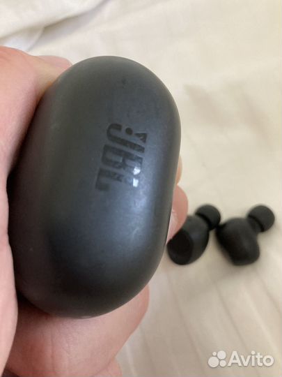 Беспроводные наушники jbl