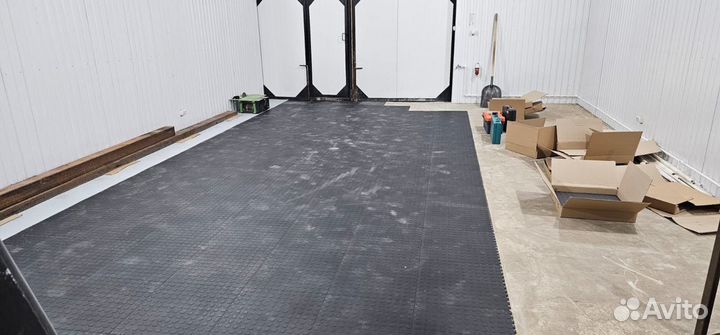 Модульная плитка пвх для гаража 500-500 5мм скрыты