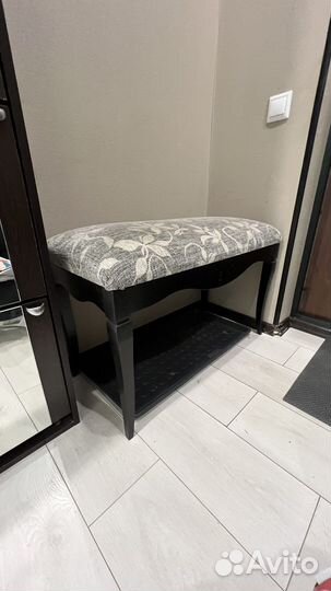 Банкетка в прихожую б/у