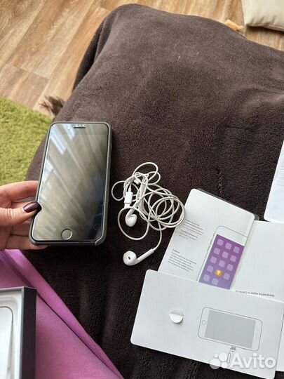 iPhone 8 Plus, 64 ГБ