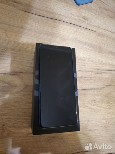 Samsung Galaxy S20+, 8/128 ГБ