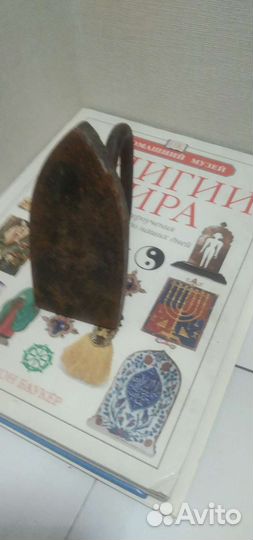 Старый утюг маленький, тяжёлый