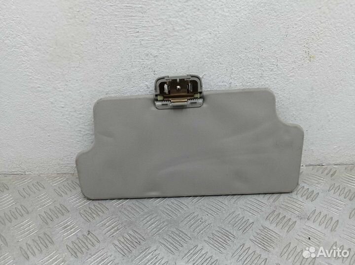 Козырек солнцезащитный Infiniti QX56 JA60