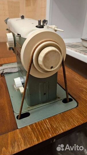 Швейная машина Veritas 8014 бу