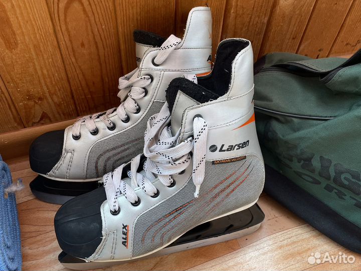 Коньки хоккейные 43 размер