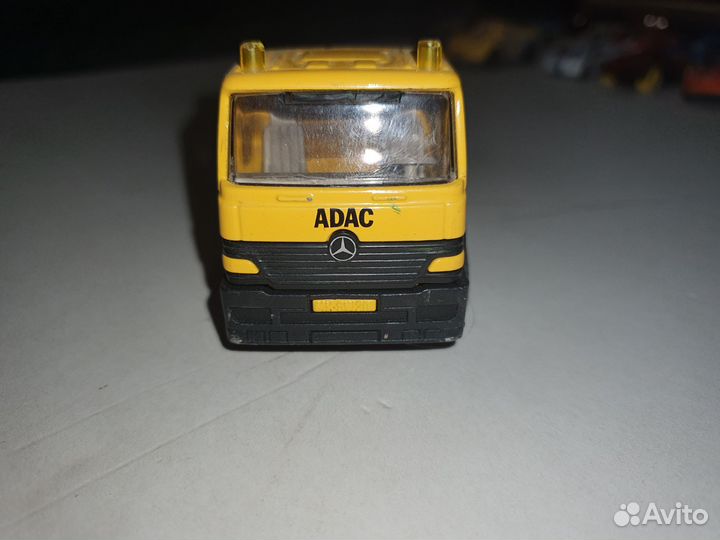 Модели автомобилей 1:32