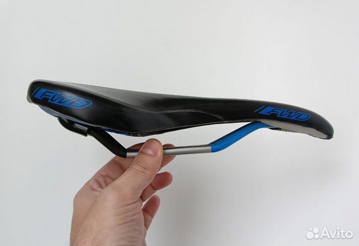 Седло велосипедное Velo