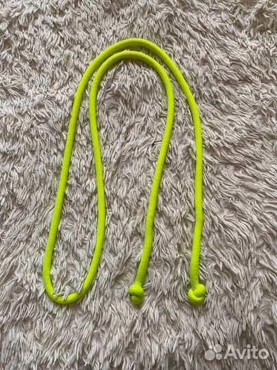 Гимнастическая скакалка