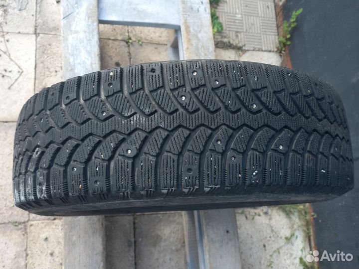 Bridgestone Blizzak Spike-01 185/65 R15 45