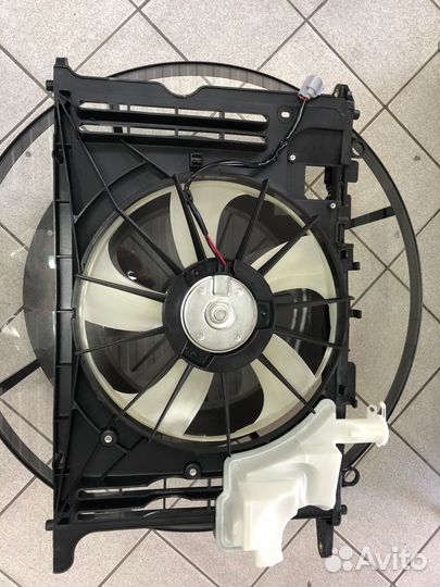 Вентилятор охлаждения Toyota Corolla (13- E160)