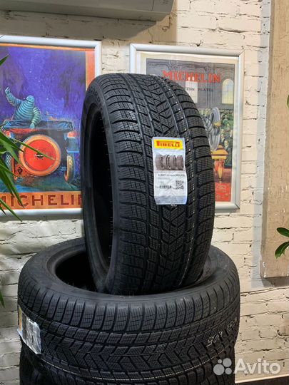 Pirelli Scorpion Winter 325/40 R22 114V