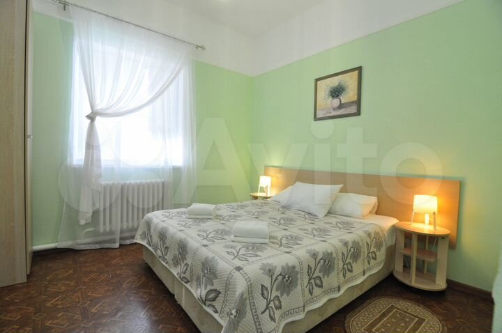 Гостиница, 305 м²