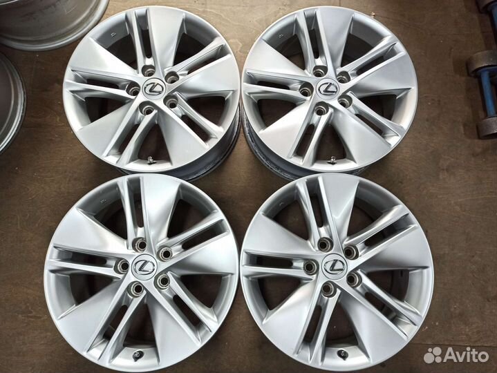 Диски 17 5х114,3 ET39 оригинал Тойота из Японии