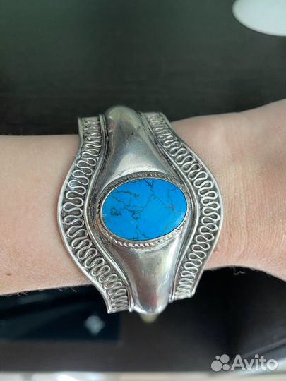 Серебряный браслет с бирюзой