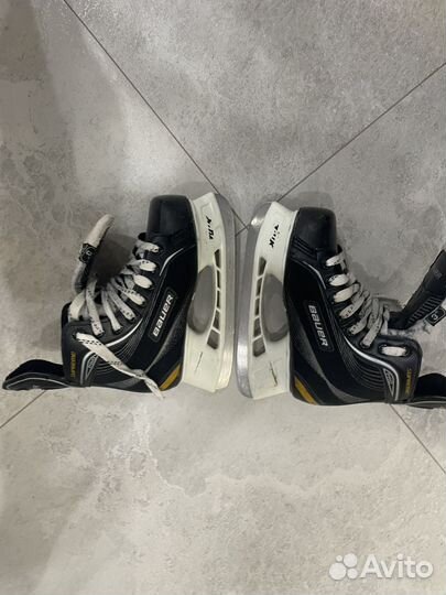 Хоккейные коньки bauer supreme 36