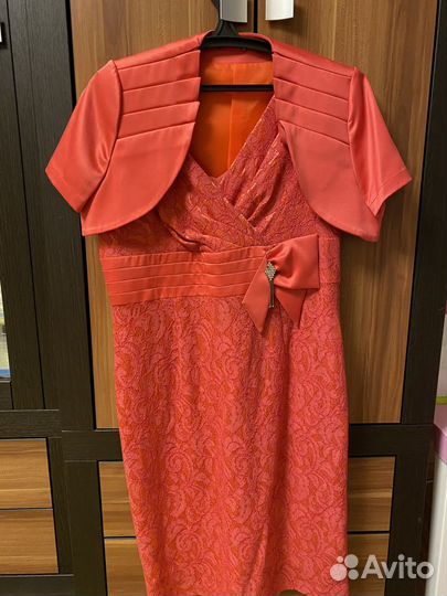 Продам платье