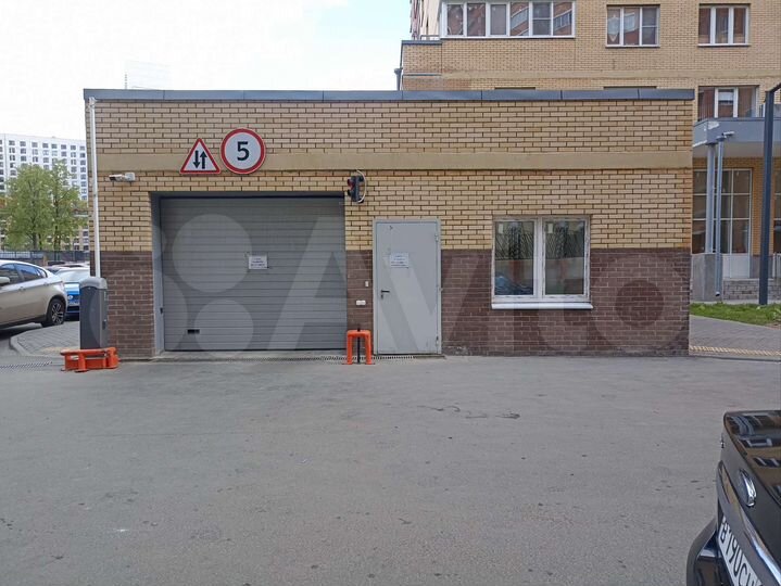 Машиноместо, 16 м²